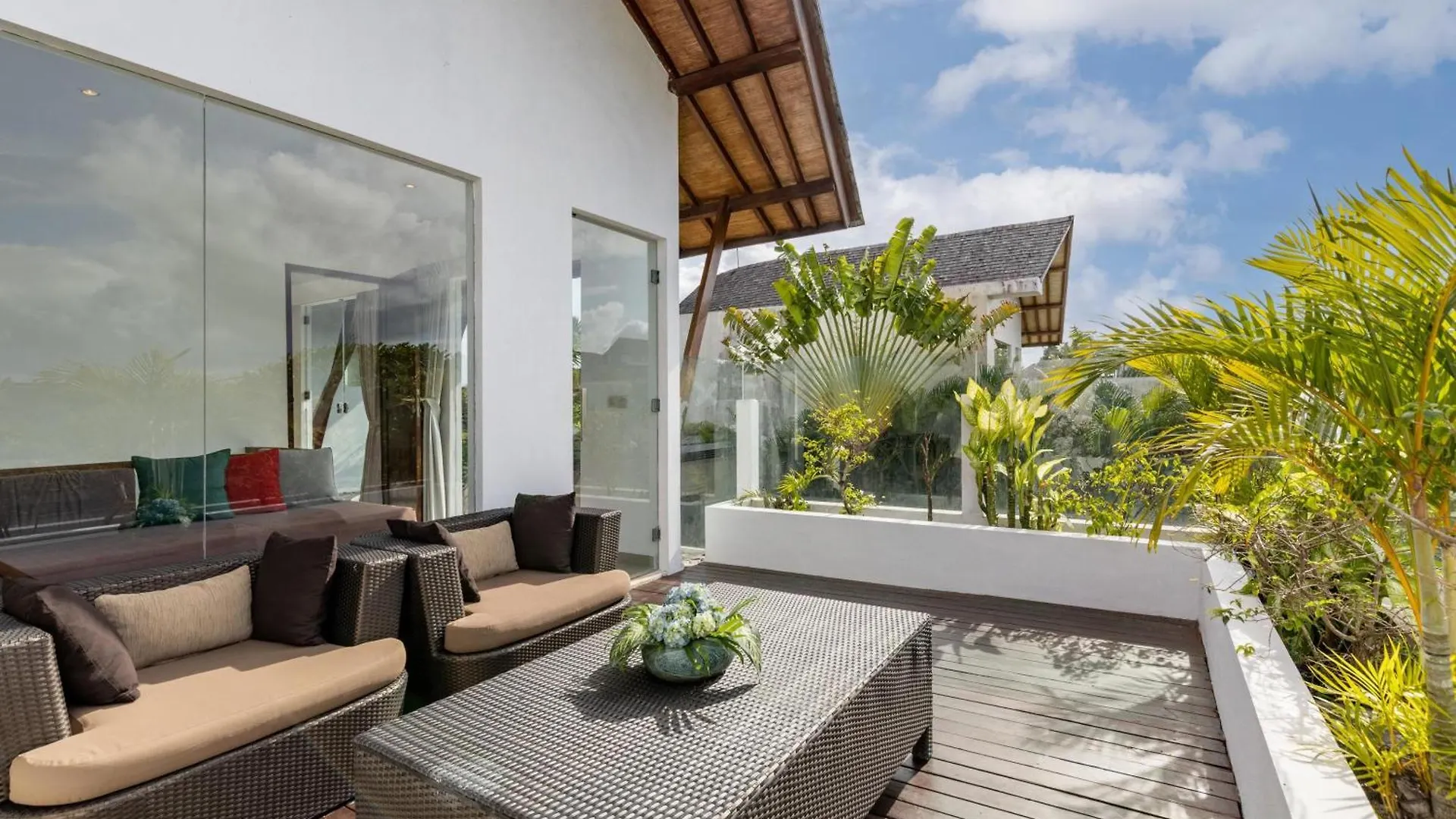 Spacious 4Br Villa With Pool In Central Seminyak