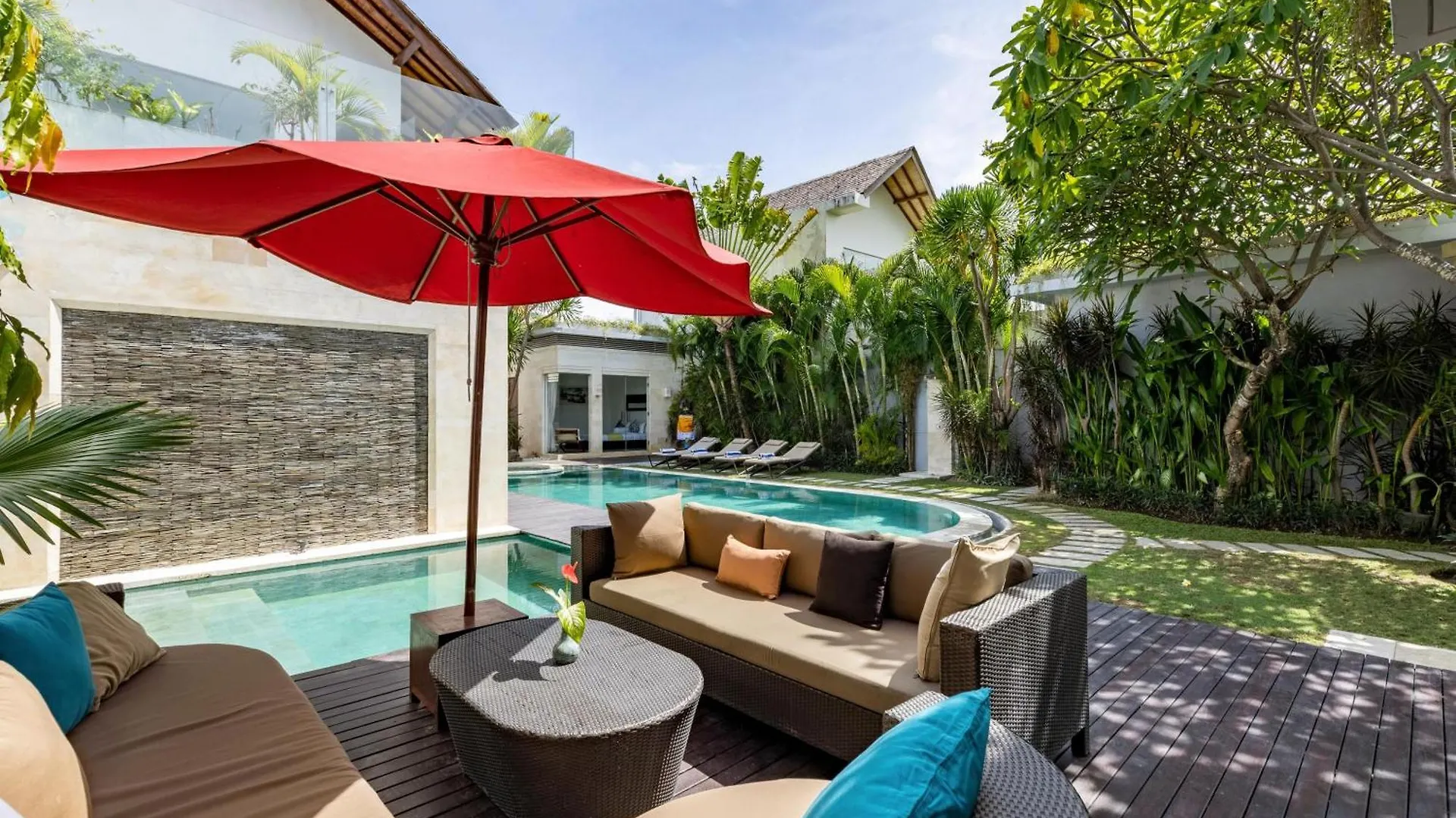 Spacious 4Br Villa With Pool In Central Seminyak