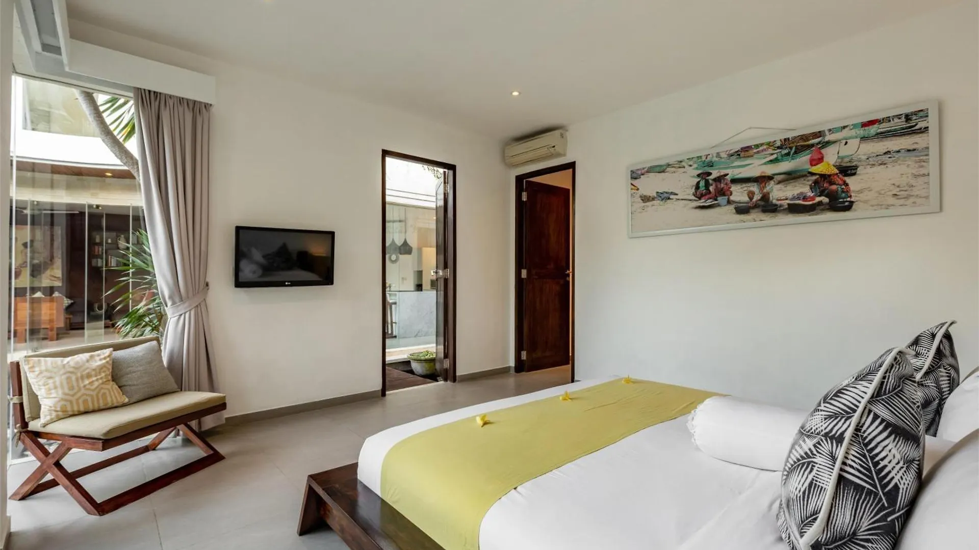 Spacious 4Br Villa With Pool In Central Seminyak 0*, سمينياك
